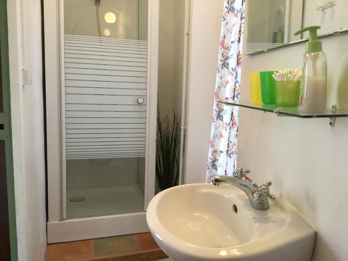 Les Hirondelles Bed & Breakfast Argeliers Ngoại thất bức ảnh